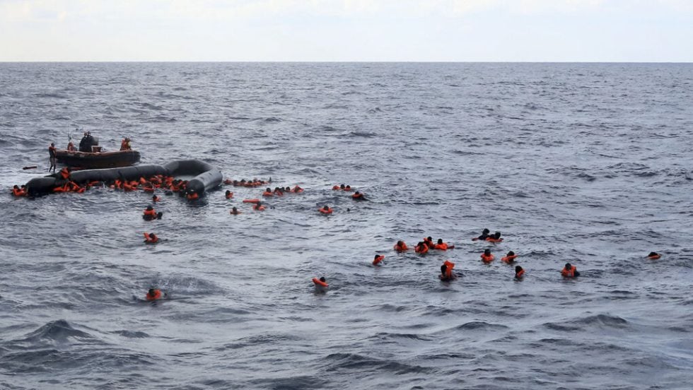 Ναυάγιο ανοιχτά της Τυνησίας με 50 αγνοούμενους μετανάστες